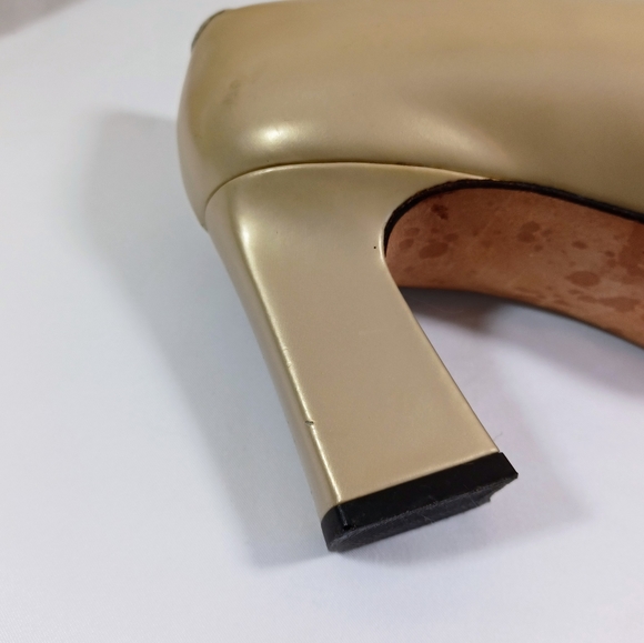 Via Spiga light Gold Pumps, size 6, 2.5” heel - Picture 12 of 13